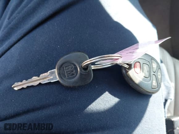 ✅ 2012 Chevrolet Traverse 2LT • VIN: 1GNKRJED3CJ400284 • Lot: 43568204. Wystawiony na IAAI z przebiegiem 167 279 mil. Bezpłatny archiwum sprzedaży aukcyjnych z USA i szczegółowy raport historii pojazdu na DreamBid. Zdjęcie 11.