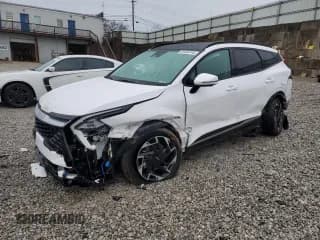 ✅ 2025 Kia Sportage SX-Prestige • VIN: 5XYK5CDF0SG275326 • Lot: 93449745. Listed on Copart with 28,803 mi. Free auction sales archive from the USA and detailed vehicle history report at DreamBid. Image 1.