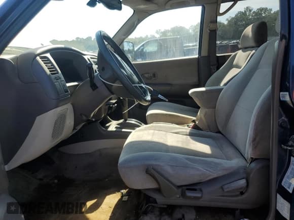 ✅ 2001 Mitsubishi Montero Sport XLS • VIN: JA4LS31HX1P009076 • Lot: 71957395. Wystawiony na Copart z przebiegiem 298 523 mil. Bezpłatny archiwum sprzedaży aukcyjnych z USA i szczegółowy raport historii pojazdu na DreamBid. Zdjęcie 7.