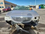 ✅ 2010 Lincoln Town Car Signature Limited • VIN: 2LNBL8CVXAX601274 • Lot: 90937685. Wystawiony na Copart z przebiegiem Nie podano. Bezpłatny archiwum sprzedaży aukcyjnych z USA i szczegółowy raport historii pojazdu na DreamBid. Zdjęcie 5.