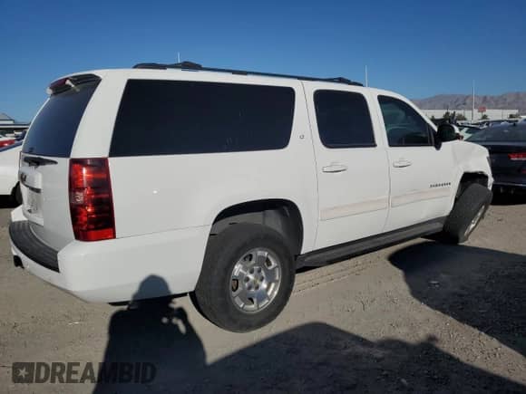 2014 Chevrolet Suburban LT z VIN 1GNSKJE70ER198068, wystawiony jako Copart lot #85145605 z przebiegiem 97 369 mil mil oraz Szkoda całkowita • Salvage title. Historia ofert i sprzedaży dostępna na DreamBid. Obrazek 3.