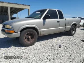 ✅ 2002 Chevrolet S-10 Fleet • VIN: 1GCCS195028103788 • Лот: 50079075. Опубликован ранее на Copart с пробегом 155 938 миль. Бесплатный доступ к архиву аукционных продаж из США и подробный отчёт об истории автомобиля на DreamBid. Изображение 1.