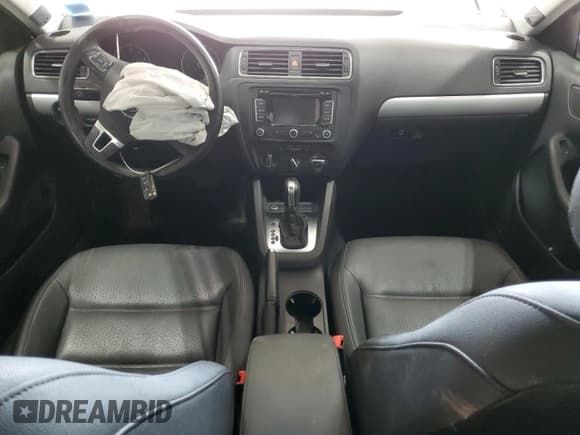 ✅ 2012 Volkswagen Jetta SEL • VIN: 3VWLP7AJ9CM301390 • Лот: 84779275. Опубликован ранее на Copart с пробегом Не указан. Бесплатный доступ к архиву аукционных продаж из США и подробный отчёт об истории автомобиля на DreamBid. Изображение 8.