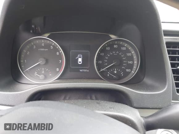 ✅ 2018 Hyundai Elantra Limited • VIN: 5NPD84LF7JH322933 • Лот: 43560977. Опубликован ранее на IAAI с пробегом 147 731 миль. Бесплатный доступ к архиву аукционных продаж из США и подробный отчёт об истории автомобиля на DreamBid. Изображение 7.