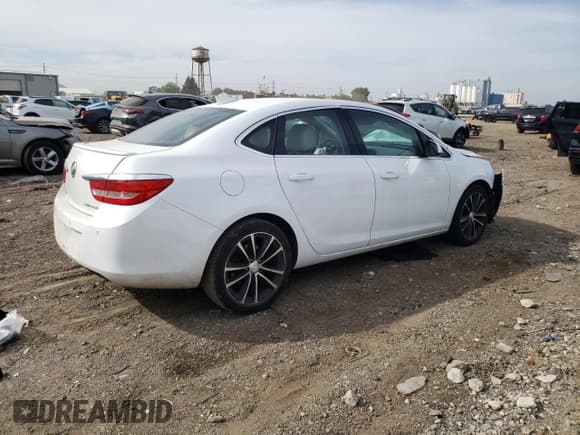 ✅ 2017 Buick Verano Sport Touring • VIN: 1G4PR5SK7H4115100 • Lot: 82006555. Wystawiony na Copart z przebiegiem 152 414 mil. Bezpłatny archiwum sprzedaży aukcyjnych z USA i szczegółowy raport historii pojazdu na DreamBid. Zdjęcie 3.