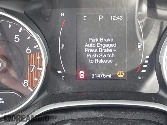 ✅ 2019 Jeep Compass Latitude • VIN: 3C4NJDBB0KT713589 • Lot: 43329595. Listed on IAAI with 31,475 mi. Free auction sales archive from the USA and detailed vehicle history report at DreamBid. Image 15.