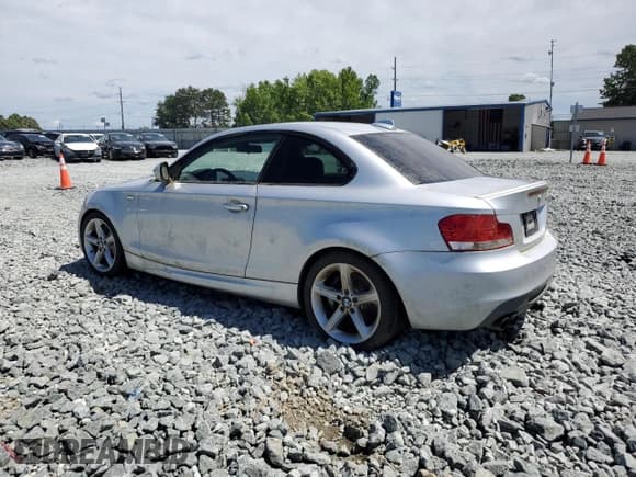 ✅ 2011 BMW 1 Series 135i • VIN: WBAUC9C52BVM08927 • Лот: 58261875. Опубликован ранее на Copart с пробегом Не указан. Бесплатный доступ к архиву аукционных продаж из США и подробный отчёт об истории автомобиля на DreamBid. Изображение 2.