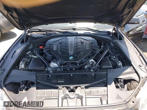 ✅ 2014 BMW 6 Series 650i • VIN: WBA6B2C53ED128804 • Lot: 42615855. Wystawiony na IAAI z przebiegiem 96 644 mil. Bezpłatny archiwum sprzedaży aukcyjnych z USA i szczegółowy raport historii pojazdu na DreamBid. Zdjęcie 10.