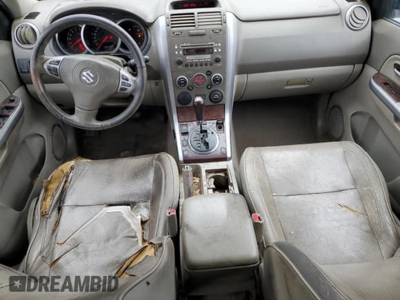 ✅ 2008 Suzuki Grand Vitara Luxury • VIN: JS3TE947584100434 • Lot: 93084725. Listed on Copart with 201,002 mi. Free auction sales archive from the USA and detailed vehicle history report at DreamBid. Image 8.