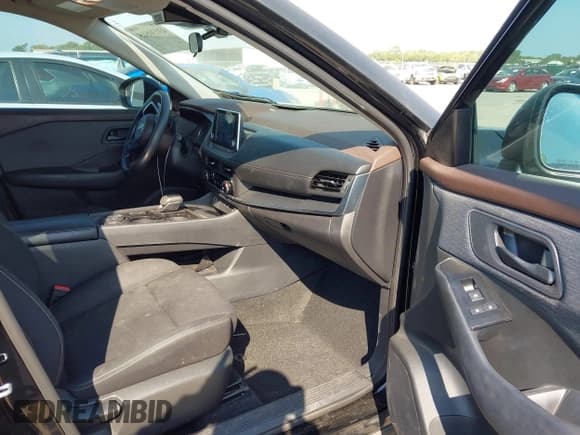 ✅ 2023 Nissan Rogue S • VIN: 5N1BT3AB4PC809393 • Lot: 43130515. Listed on IAAI with 79,556 mi. Free auction sales archive from the USA and detailed vehicle history report at DreamBid. Image 5.