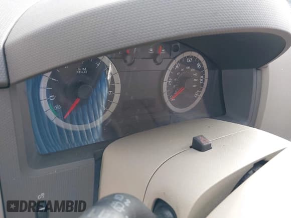 ✅ 2011 Ford Escape Hybrid • VIN: 1FMCU4K33BKA30676 • Lot: 43337983. Wystawiony na IAAI z przebiegiem Nie podano. Bezpłatny archiwum sprzedaży aukcyjnych z USA i szczegółowy raport historii pojazdu na DreamBid. Zdjęcie 7.