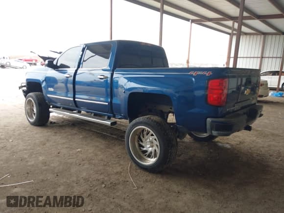 ✅ 2015 Chevrolet Silverado 1500 High Country • VIN: 3GCUKTEJ0FG491799 • Лот: 41615824. Опубликован ранее на IAAI с пробегом 118 745 миль. Бесплатный доступ к архиву аукционных продаж из США и подробный отчёт об истории автомобиля на DreamBid. Изображение 3.