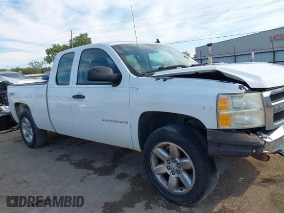 ✅ 2009 Chevrolet Silverado 1500 Work Truck • VIN: 1GCEK19C99Z260246 • Lot: 43405461. Listed on IAAI with 221,962 mi. Free auction sales archive from the USA and detailed vehicle history report at DreamBid. Image 14.