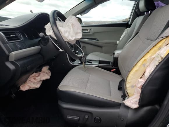 ✅ 2017 Toyota Camry LE • VIN: 4T1BF1FK6HU624200 • Лот: 90402645. Опубликован ранее на Copart с пробегом 73 110 миль. Бесплатный доступ к архиву аукционных продаж из США и подробный отчёт об истории автомобиля на DreamBid. Изображение 7.