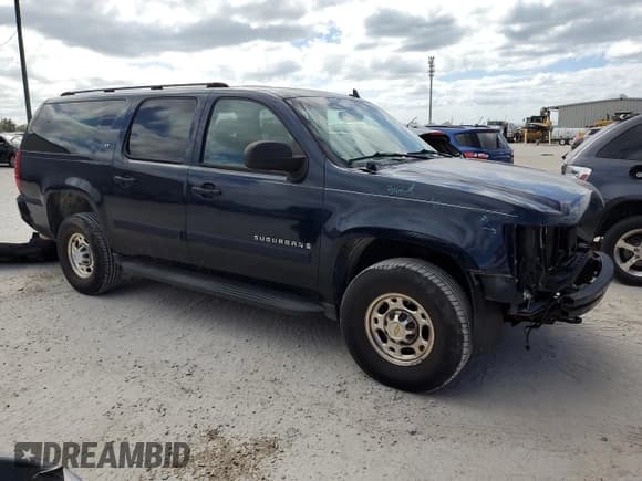 ✅ 2007 Chevrolet Suburban Commercial • VIN: 3GNGK26K97G165152 • Lot: 74175354. Wystawiony na Copart z przebiegiem 368 519 mil. Bezpłatny archiwum sprzedaży aukcyjnych z USA i szczegółowy raport historii pojazdu na DreamBid. Zdjęcie 4.