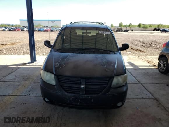 ✅ 2007 Dodge Grand Caravan SXT • VIN: 2D4GP44L77R105935 • Lot: 70229015. Wystawiony na Copart z przebiegiem 225 929 mil. Bezpłatny archiwum sprzedaży aukcyjnych z USA i szczegółowy raport historii pojazdu na DreamBid. Zdjęcie 5.