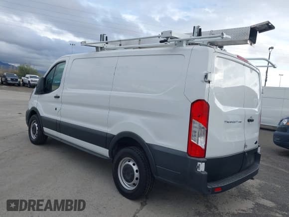 ✅ 2020 Ford Transit Cargo • VIN: 1FTBR1Y88LKB46363 • Лот: 43572765. Опубликован ранее на IAAI с пробегом 122 956 миль. Бесплатный доступ к архиву аукционных продаж из США и подробный отчёт об истории автомобиля на DreamBid. Изображение 3.