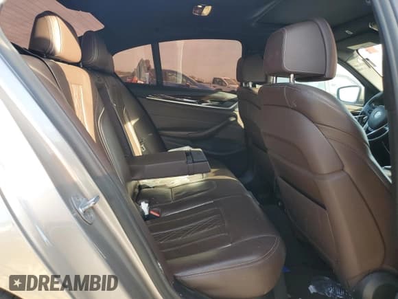 ✅ 2018 BMW 5 Series 540i • VIN: WBAJE5C54JWA97891 • Lot: 86700755. Wystawiony na Copart z przebiegiem Nie podano. Bezpłatny archiwum sprzedaży aukcyjnych z USA i szczegółowy raport historii pojazdu na DreamBid. Zdjęcie 10.