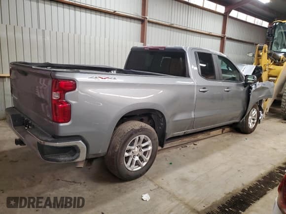 ✅ 2025 Chevrolet Silverado 1500 LT • VIN: 1GCRKKEK8SZ153909 • Лот: 48710115. Опубликован ранее на Copart с пробегом Не указан. Бесплатный доступ к архиву аукционных продаж из США и подробный отчёт об истории автомобиля на DreamBid. Изображение 3.