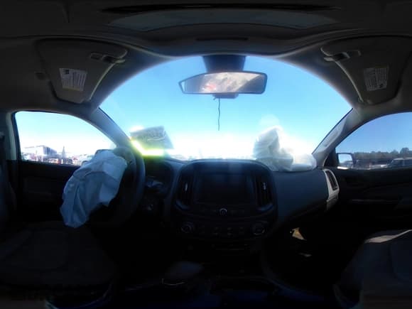 ✅ 2022 Chevrolet Colorado 2WD Work Truck • VIN: 1GCGSBEN0N1218272 • Lot: 43447549. Wystawiony na IAAI z przebiegiem 95 356 mil. Bezpłatny archiwum sprzedaży aukcyjnych z USA i szczegółowy raport historii pojazdu na DreamBid. Zdjęcie 18.