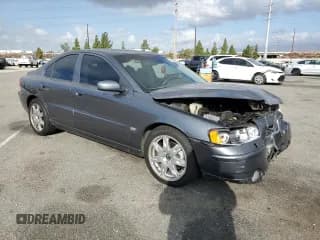 ✅ 2005 Volvo S60 • VIN: YV1RS592352481130 • Лот: 71870684. Опубликован ранее на Copart с пробегом 137 803 миль. Бесплатный доступ к архиву аукционных продаж из США и подробный отчёт об истории автомобиля на DreamBid. Изображение 4.