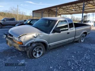 ✅ 2002 Chevrolet S-10 LS • VIN: 1GCCS19W728186564 • Лот: 88033325. Опубликован ранее на Copart с пробегом 90 665 миль. Бесплатный доступ к архиву аукционных продаж из США и подробный отчёт об истории автомобиля на DreamBid. Изображение 1.