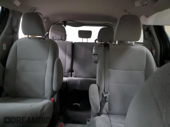 ✅ 2020 Toyota Sienna LE Auto Access Seat • VIN: 5TDKZ3DC6LS071824 • Lot: 55056285. Listed on Copart with 100,214 mi. Free auction sales archive from the USA and detailed vehicle history report at DreamBid. Image 10.