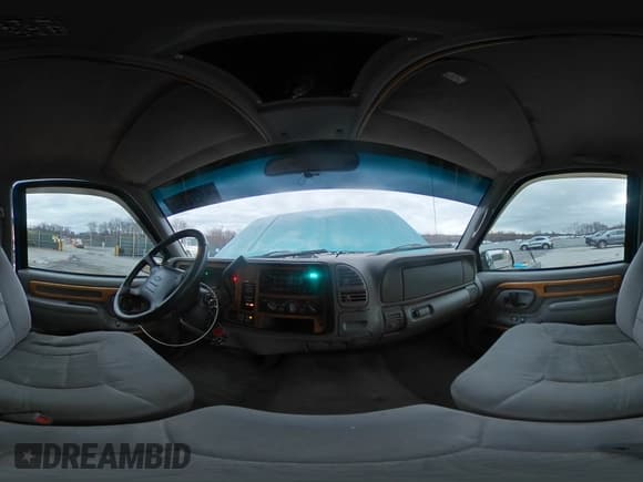 ✅ 1997 Chevrolet Silverado 1500 • VIN: 1GBEK19R4VE163952 • Лот: 93273245. Опубликован ранее на Copart с пробегом 136 497 миль. Бесплатный доступ к архиву аукционных продаж из США и подробный отчёт об истории автомобиля на DreamBid. Изображение 14.