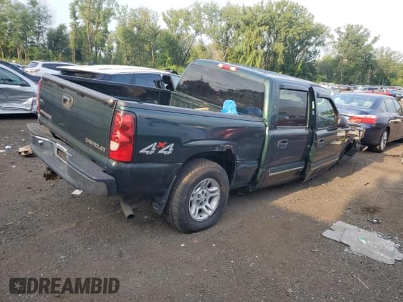 ✅ 2004 Chevrolet Silverado 1500 LS • VIN: 2GCEK13T641427270 • Lot: 66734575. Wystawiony na Copart z przebiegiem Nie podano. Bezpłatny archiwum sprzedaży aukcyjnych z USA i szczegółowy raport historii pojazdu na DreamBid. Zdjęcie 3.