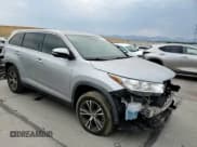 ✅ 2019 Toyota Highlander LE • VIN: 5TDZARFHXKS052693 • Лот: 69104935. Опубликован ранее на Copart с пробегом 139 686 миль. Бесплатный доступ к архиву аукционных продаж из США и подробный отчёт об истории автомобиля на DreamBid. Изображение 15.
