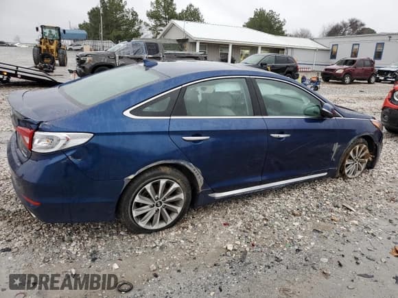 ✅ 2017 Hyundai Sonata Sport • VIN: 5NPE34AF2HH555280 • Lot: 70926042. Listed on Copart with 44,955 mi. Free auction sales archive from the USA and detailed vehicle history report at DreamBid. Image 3.