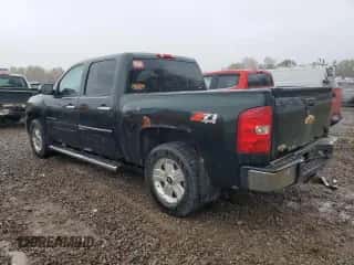 2013 Chevrolet Silverado 1500 LT z VIN 3GCPKSE71DG218413, wystawiony jako Copart lot #90124275 z przebiegiem 169 193 mil mil oraz Czysty tytuł • Clean title. Historia ofert i sprzedaży dostępna na DreamBid. Obrazek 2.