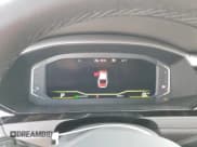 ✅ 2022 Volkswagen Arteon SEL R-Line • VIN: WVWAR7AN5NE011955 • Lot: 39277083. Listed on Copart with 2,808 mi. Free auction sales archive from the USA and detailed vehicle history report at DreamBid. Image 9.