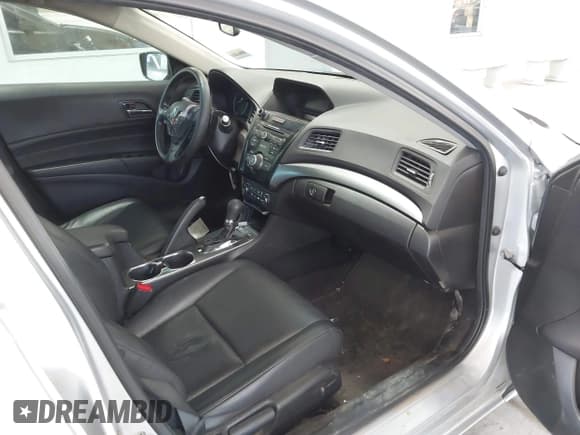 ✅ 2015 Acura ILX • VIN: 19VDE1F34FE000294 • Lot: 42530368. Listed on IAAI with 124,391 mi. Free auction sales archive from the USA and detailed vehicle history report at DreamBid. Image 5.