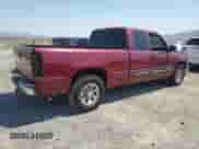 ✅ 2004 Chevrolet Silverado 1500 LS • VIN: 2GCEC19TX41373024 • Lot: 62251884. Wystawiony na Copart z przebiegiem 199 363 mil mil. Skorzystaj z bezpłatnego archiwum sprzedaży aukcyjnych z USA i zobacz szczegółowy raport historii pojazdu na DreamBid. Zdjęcie 3.