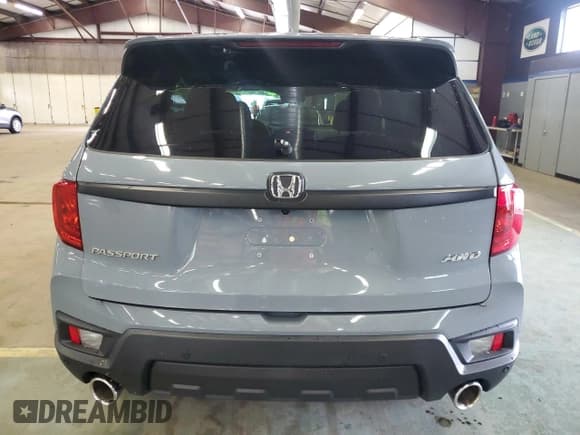 ✅ 2022 Honda Passport EX-L • VIN: 5FNYF8H59NB000975 • Lot: 60622185. Listed on Copart with 40,994 mi. Free auction sales archive from the USA and detailed vehicle history report at DreamBid. Image 6.