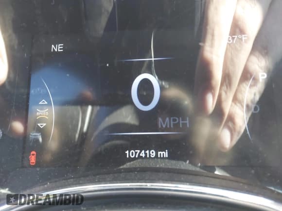 ✅ 2019 Jeep Grand Cherokee Upland • VIN: 1C4RJFAG5KC637924 • Lot: 41758541. Listed on IAAI with 107,419 mi. Free auction sales archive from the USA and detailed vehicle history report at DreamBid. Image 7.