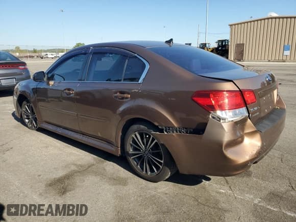 ✅ 2012 Subaru Legacy Limited • VIN: 4S3BMBK62C3014396 • Lot: 80446655. Wystawiony na Copart z przebiegiem 191 784 mil. Bezpłatny archiwum sprzedaży aukcyjnych z USA i szczegółowy raport historii pojazdu na DreamBid. Zdjęcie 2.