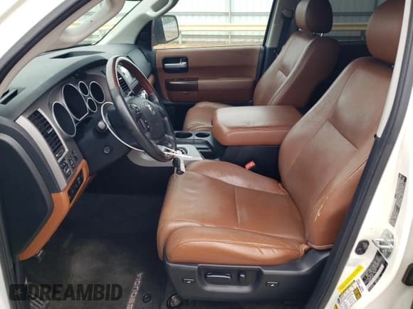 ✅ 2012 Toyota Sequoia Platinum • VIN: 5TDDW5G15CS068212 • Lot: 80955425. Listed on Copart with 217,923 mi. Free auction sales archive from the USA and detailed vehicle history report at DreamBid. Image 7.