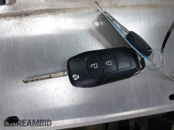 ✅ 2018 Ford F-250 XL • VIN: 1FT7X2A62JEC26554 • Лот: 41603638. Опубликован ранее на IAAI с пробегом 131 469 миль. Бесплатный доступ к архиву аукционных продаж из США и подробный отчёт об истории автомобиля на DreamBid. Изображение 11.