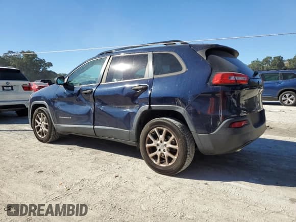 ✅ 2016 Jeep Cherokee Sport • VIN: 1C4PJLAB8GW200693 • Lot: 92568545. Listed on Copart with 122,867 mi. Free auction sales archive from the USA and detailed vehicle history report at DreamBid. Image 2.