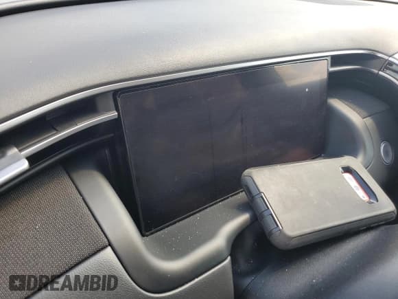 ✅ 2024 Hyundai Tucson Limited • VIN: 5NMJE3DE3RH393082 • Lot: 75324154. Wystawiony na Copart z przebiegiem Nie podano. Bezpłatny archiwum sprzedaży aukcyjnych z USA i szczegółowy raport historii pojazdu na DreamBid. Zdjęcie 9.