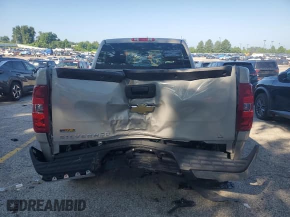 ✅ 2009 Chevrolet Silverado 1500 • VIN: 1GCEK24069Z238661 • Лот: 64852845. Опубликован ранее на Copart с пробегом 18 936 миль. Бесплатный доступ к архиву аукционных продаж из США и подробный отчёт об истории автомобиля на DreamBid. Изображение 6.