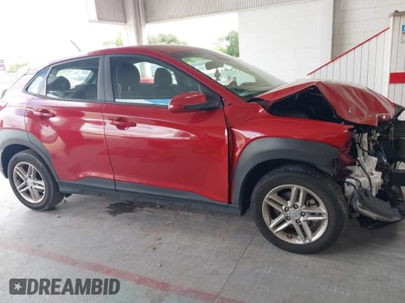 ✅ 2021 Hyundai Kona SE • VIN: KM8K12AA7MU642573 • Лот: 43418599. Опубликован ранее на IAAI с пробегом 74 397 миль. Бесплатный доступ к архиву аукционных продаж из США и подробный отчёт об истории автомобиля на DreamBid. Изображение 14.