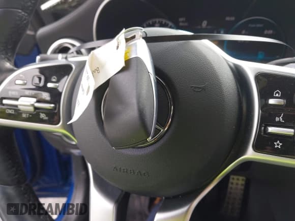 ✅ 2023 Mercedes-Benz C 300 • VIN: W1KWJ8DB2PG130077 • Лот: 42026028. Опубликован ранее на IAAI с пробегом 13 263 миль. Бесплатный доступ к архиву аукционных продаж из США и подробный отчёт об истории автомобиля на DreamBid. Изображение 11.