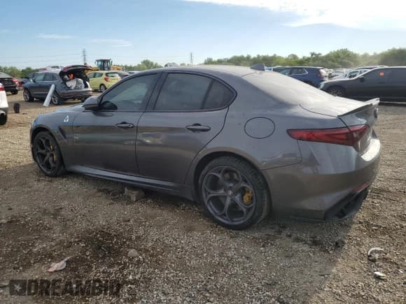✅ 2019 Alfa Romeo Giulia Quadrifoglio • VIN: ZARFAMEV4K7599309 • Lot: 69595785. Wystawiony na Copart z przebiegiem 62 184 mil. Bezpłatny archiwum sprzedaży aukcyjnych z USA i szczegółowy raport historii pojazdu na DreamBid. Zdjęcie 2.