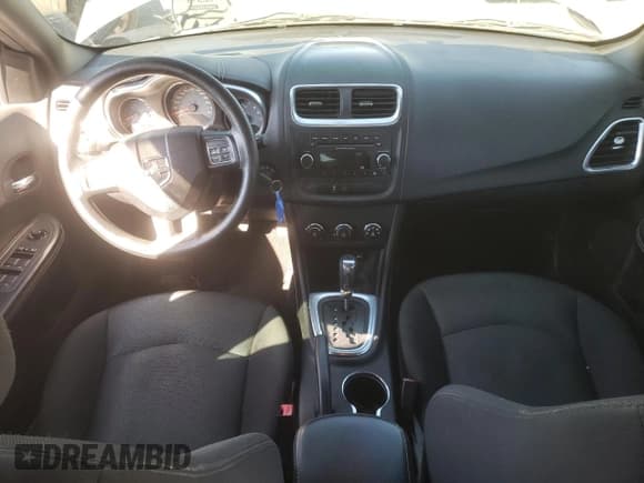 ✅ 2014 Dodge Avenger SE • VIN: 1C3CDZAB9EN154467 • Лот: 60768944. Опубликован ранее на Copart с пробегом 178 499 миль. Бесплатный доступ к архиву аукционных продаж из США и подробный отчёт об истории автомобиля на DreamBid. Изображение 8.