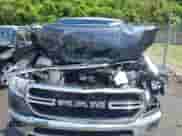 2019 Ram 1500 Tradesman z VIN 1C6SRFCT5KN597618, wystawiony jako IAAI lot #42243878 z przebiegiem 69 131 mil mil oraz . Historia ofert i sprzedaży dostępna na DreamBid. Obrazek 6.