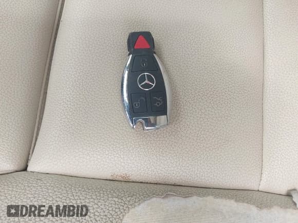 ✅ 2019 Mercedes-Benz GLA 250 • VIN: WDCTG4EB0KU000628 • Lot: 42170428. Wystawiony na IAAI z przebiegiem 119 915 mil. Bezpłatny archiwum sprzedaży aukcyjnych z USA i szczegółowy raport historii pojazdu na DreamBid. Zdjęcie 11.