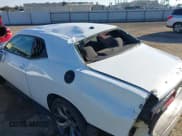 ✅ 2018 Dodge Challenger SXT • VIN: 2C3CDZAG0JH325332 • Lot: 43471227. Wystawiony na IAAI z przebiegiem 112 791 mil. Bezpłatny archiwum sprzedaży aukcyjnych z USA i szczegółowy raport historii pojazdu na DreamBid. Zdjęcie 13.